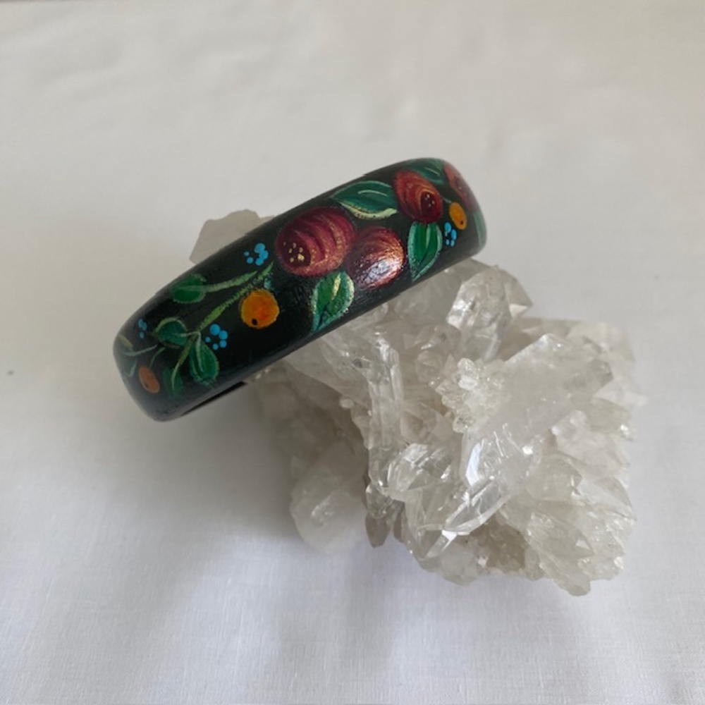 Folk Art Style Black Laquer Painted Floral Motif Wooden Bangle Bracelet